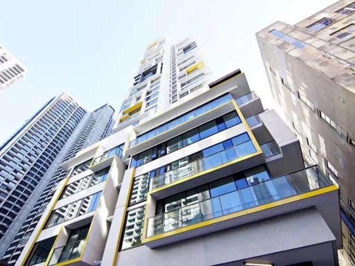 New! A Cozy 2br Apt Next To Southern Cross With Views *