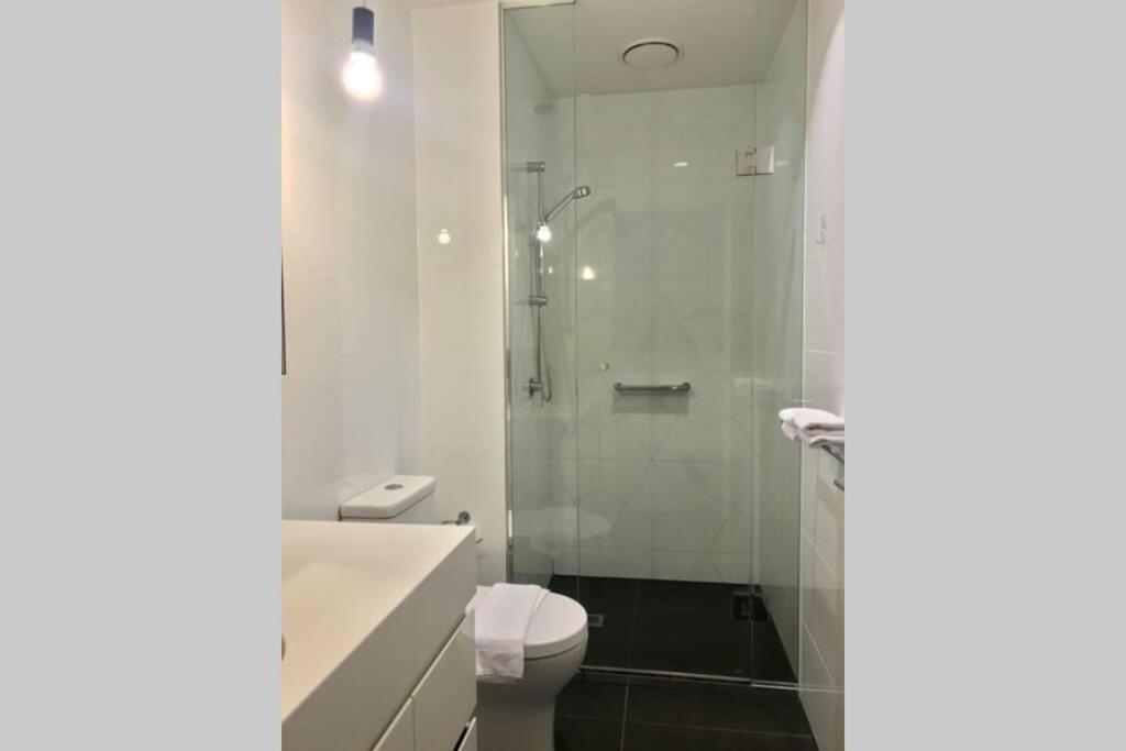 2br On La Trobe - Iconic Views! Near Melb