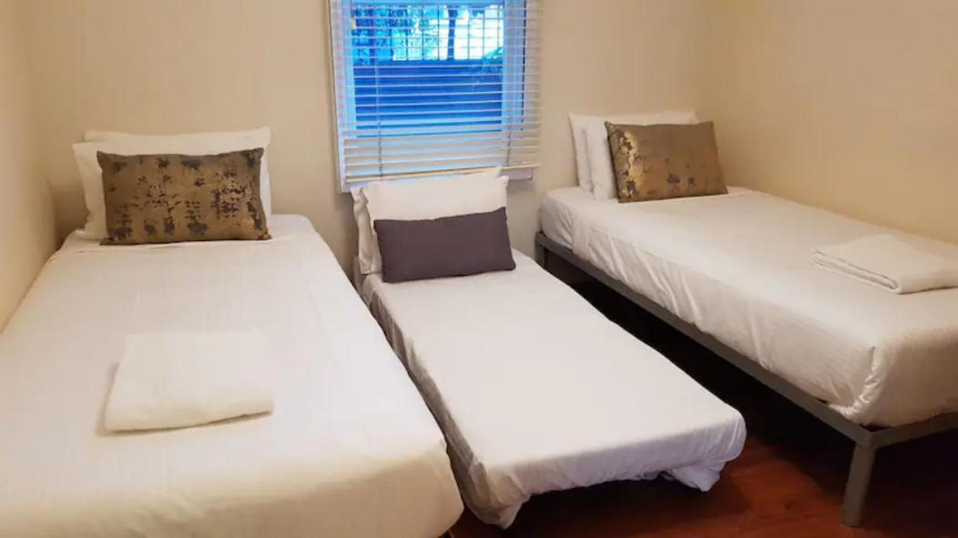 Large Ground Floor Style With Parking *