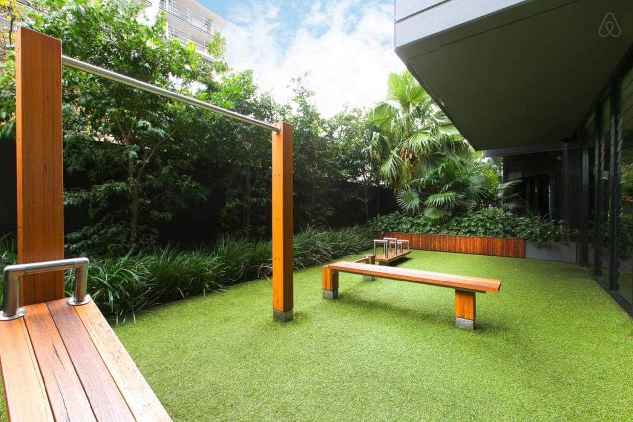 Complete Host Monarc Apartment *