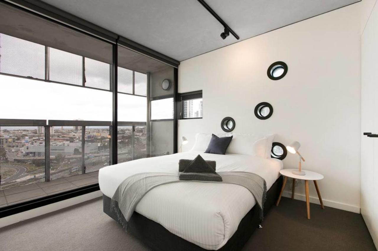 Complete Host Guild Apartment *