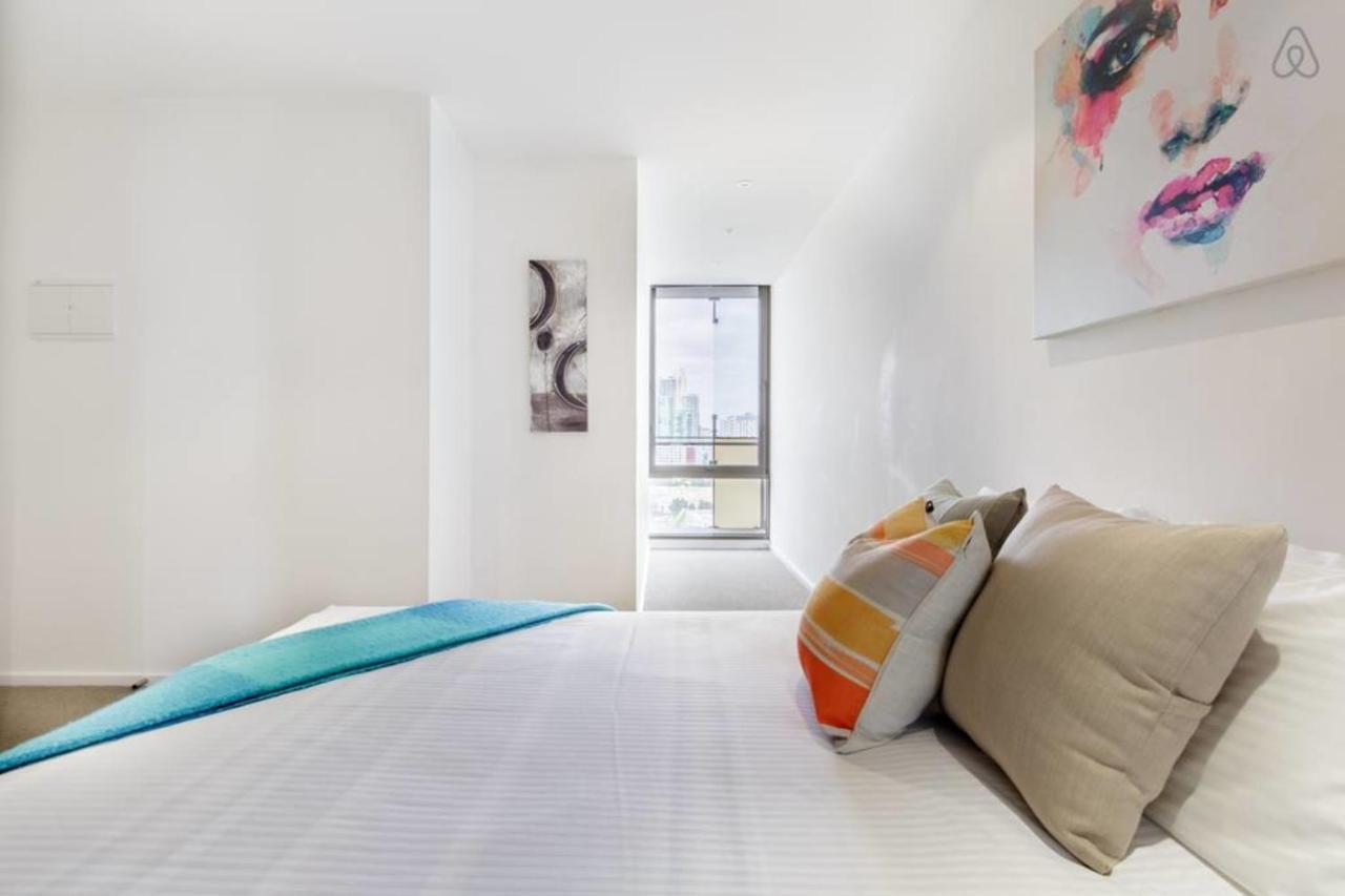 Complete Host Epic Apartment Melbourne