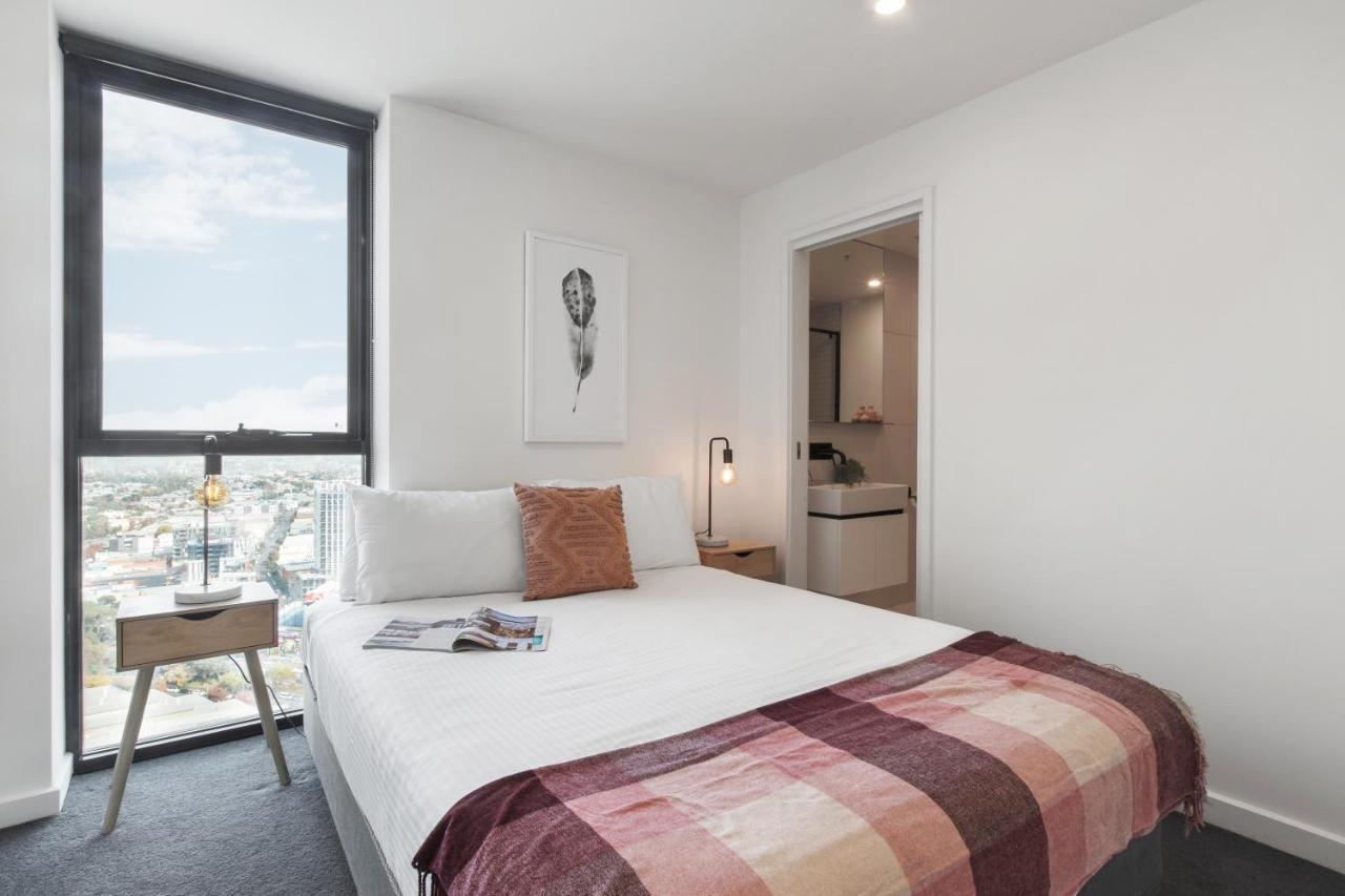 Heart Of Crown By Ready Set Host Apartment