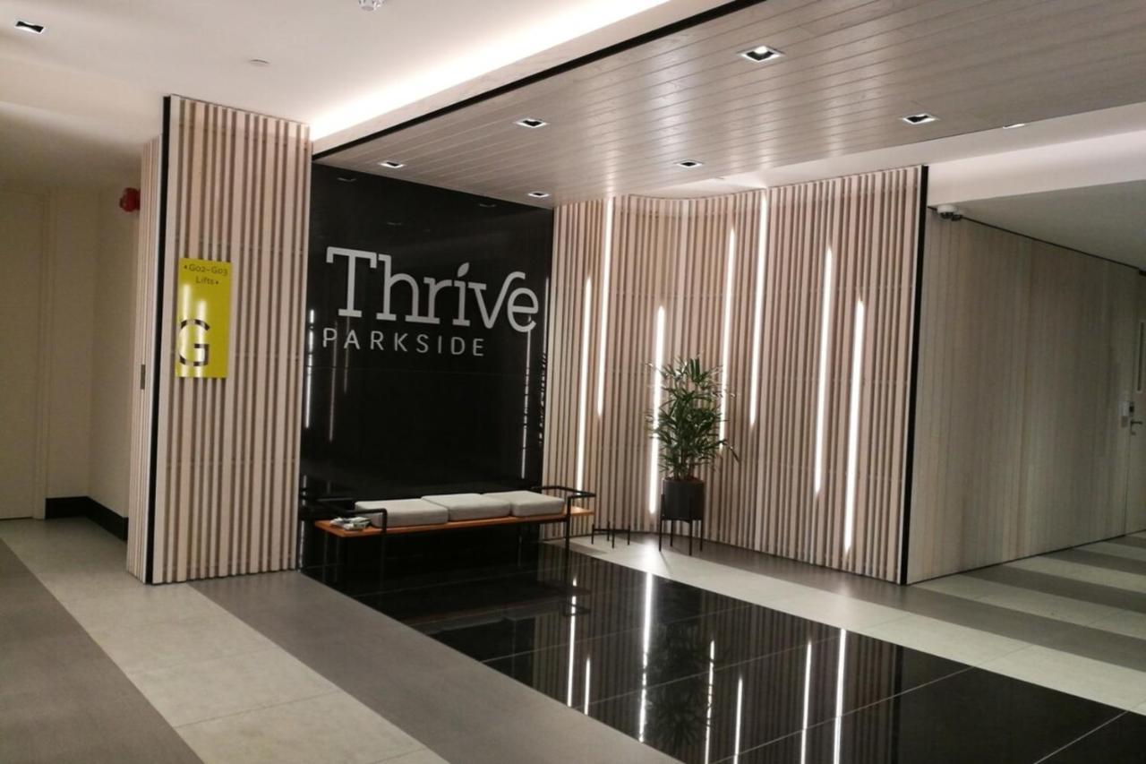 Modern 1 Bedroom In Tranquil Parklands Melbourne