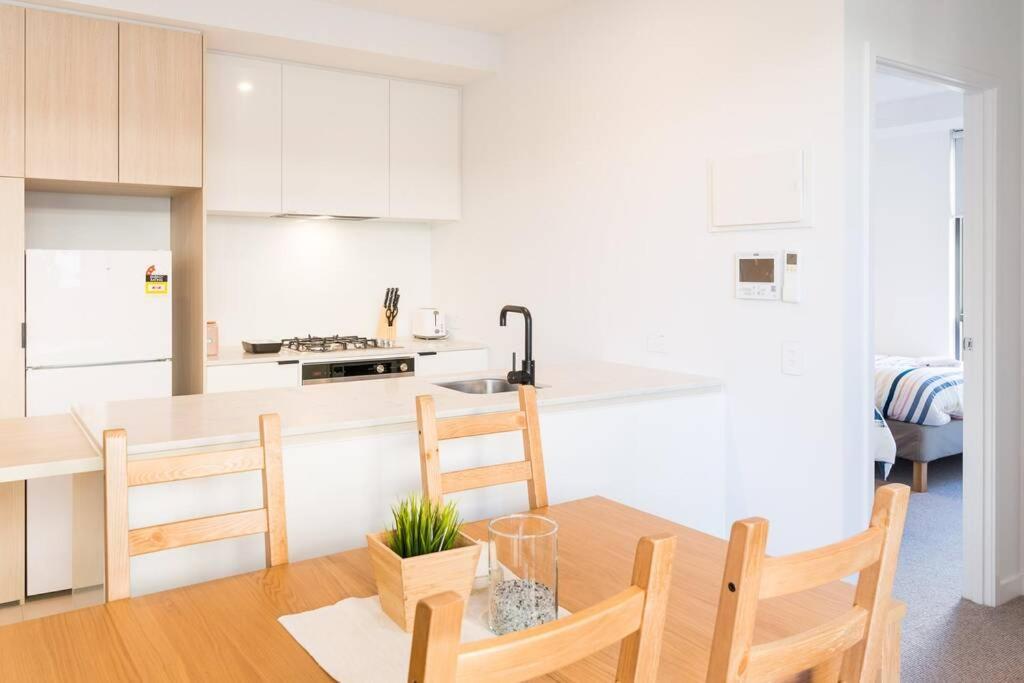 Spacious 2br Brunswick Apt Apartment *