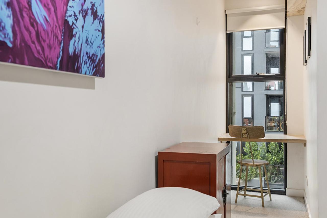 Inner Convenience In The Heart Of Apartment Melbourne