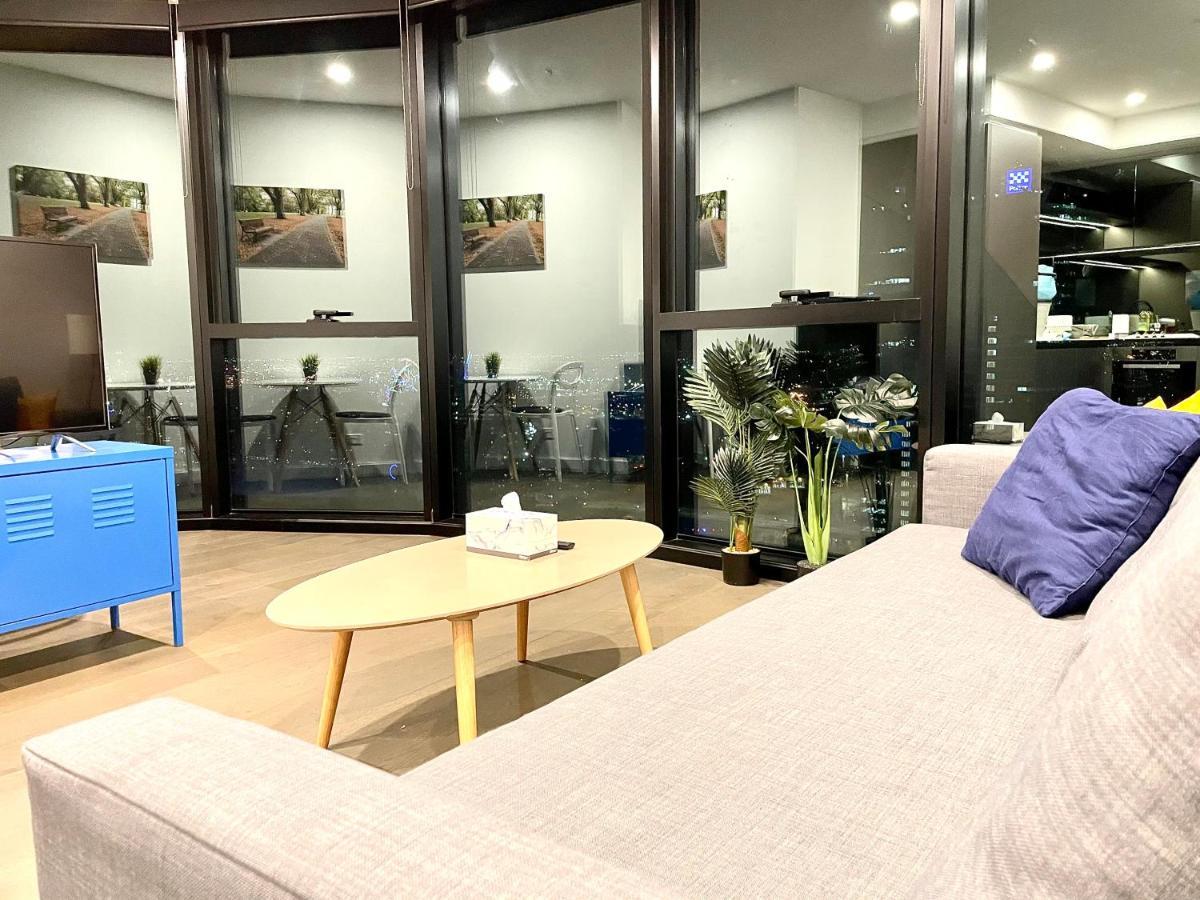Apartment Readyset Southern Cross Melbourne