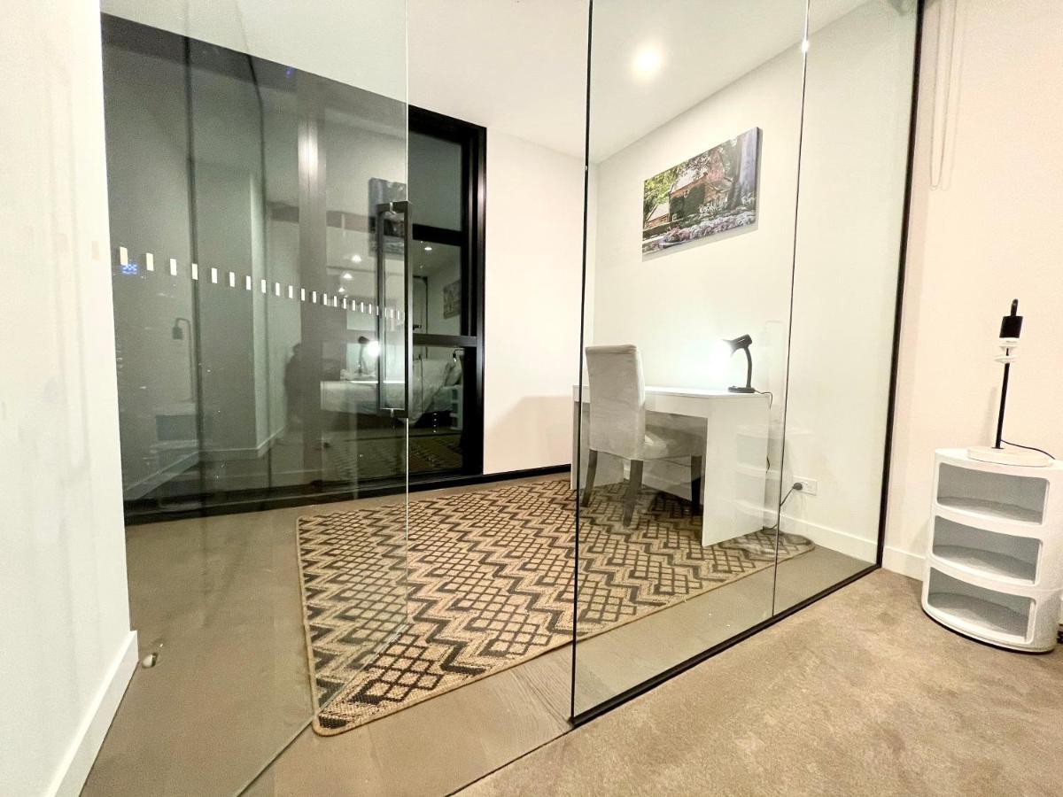 Apartment Readyset Southern Cross Melbourne