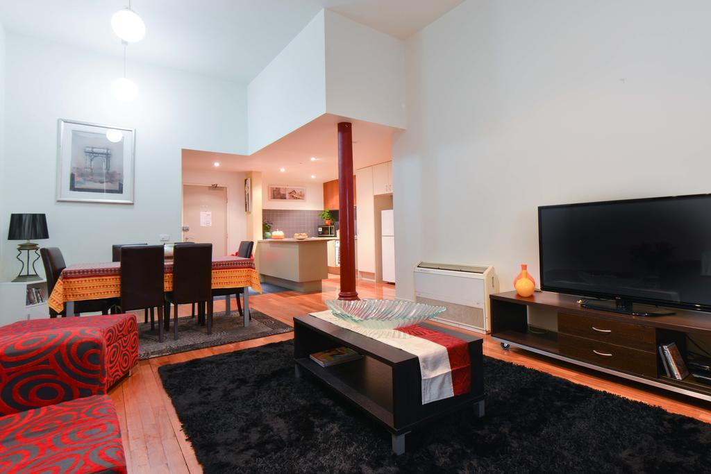 Apartment Anchor On Collins Heritage *