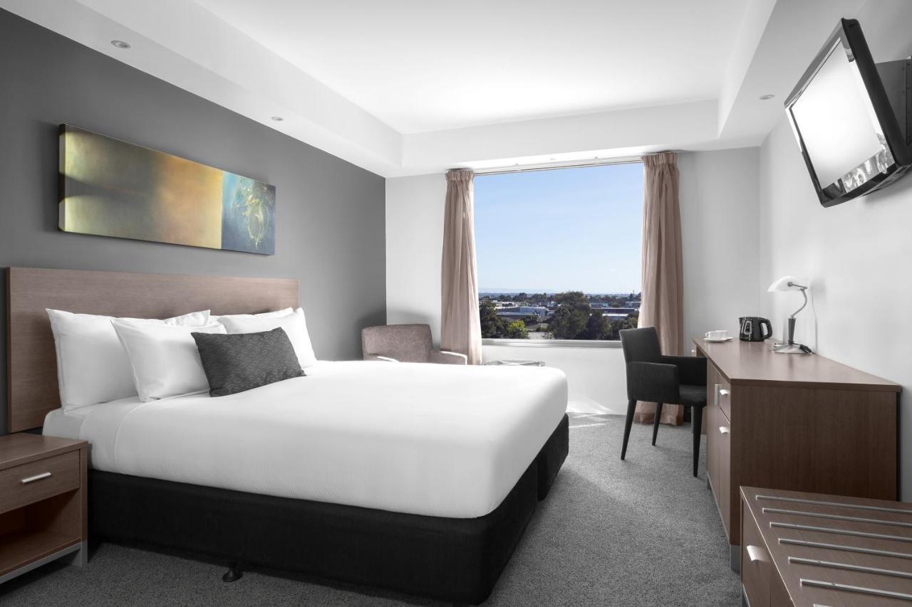 Mantra Airport Hotel