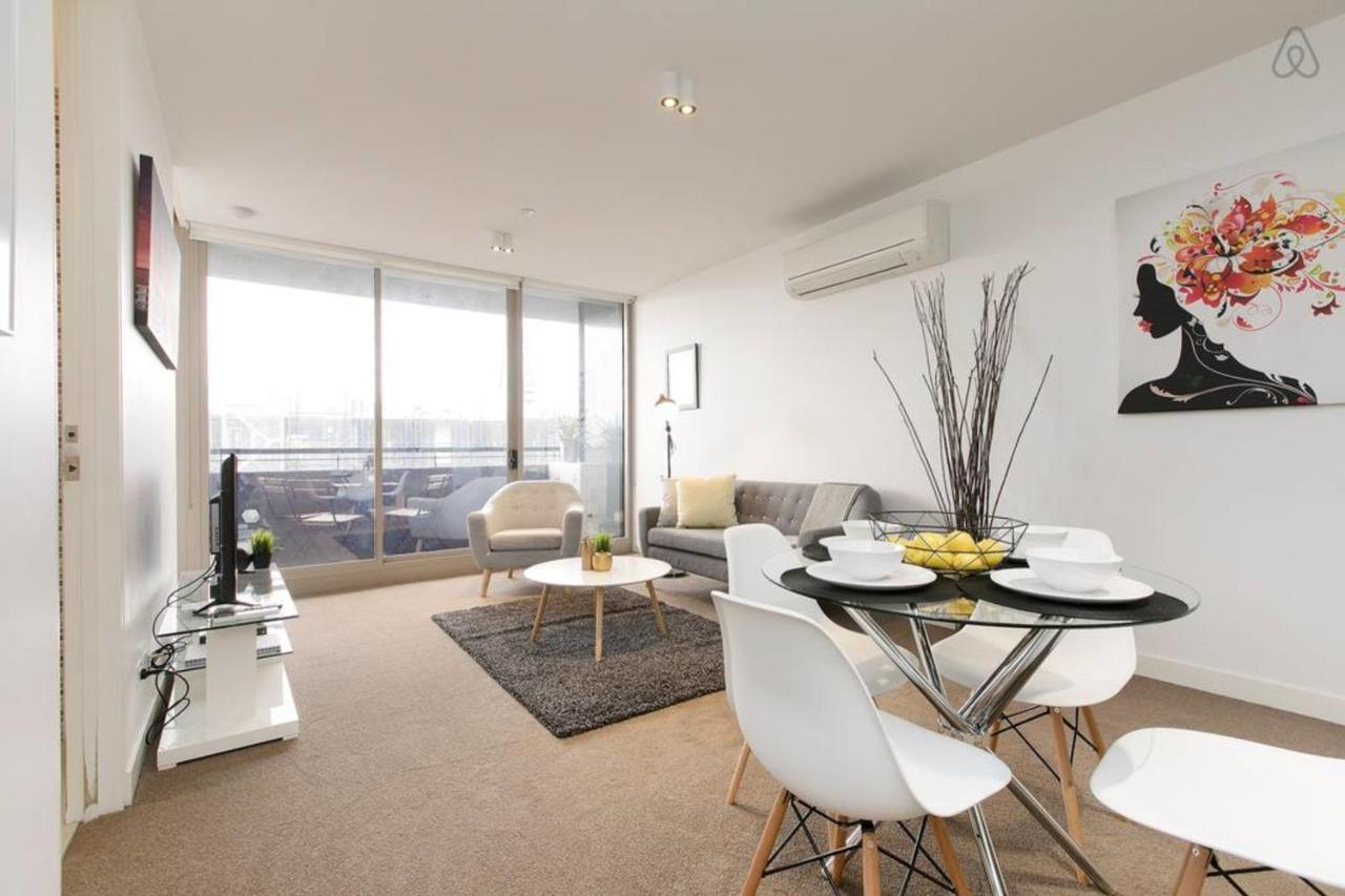 Apartment Complete Host Monarc Melbourne