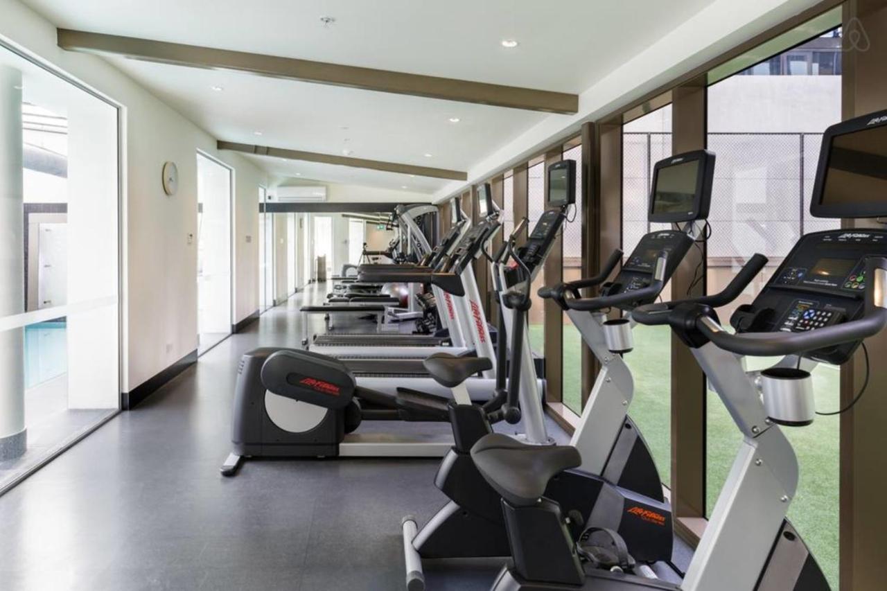 Complete Host Epic Apartment Melbourne