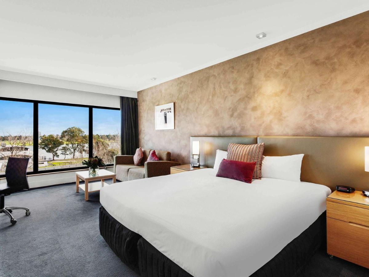 Mercure Park 4*
