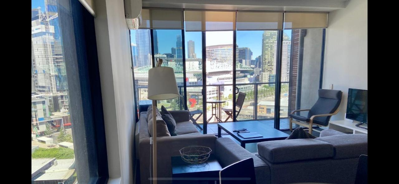 Akom At Docklands 4*
