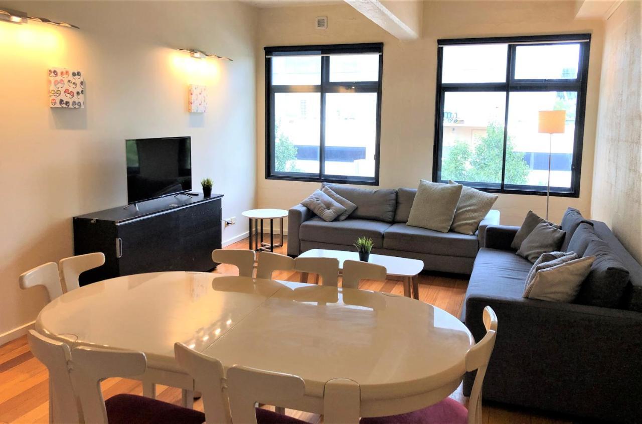 Apartment Readyset On King