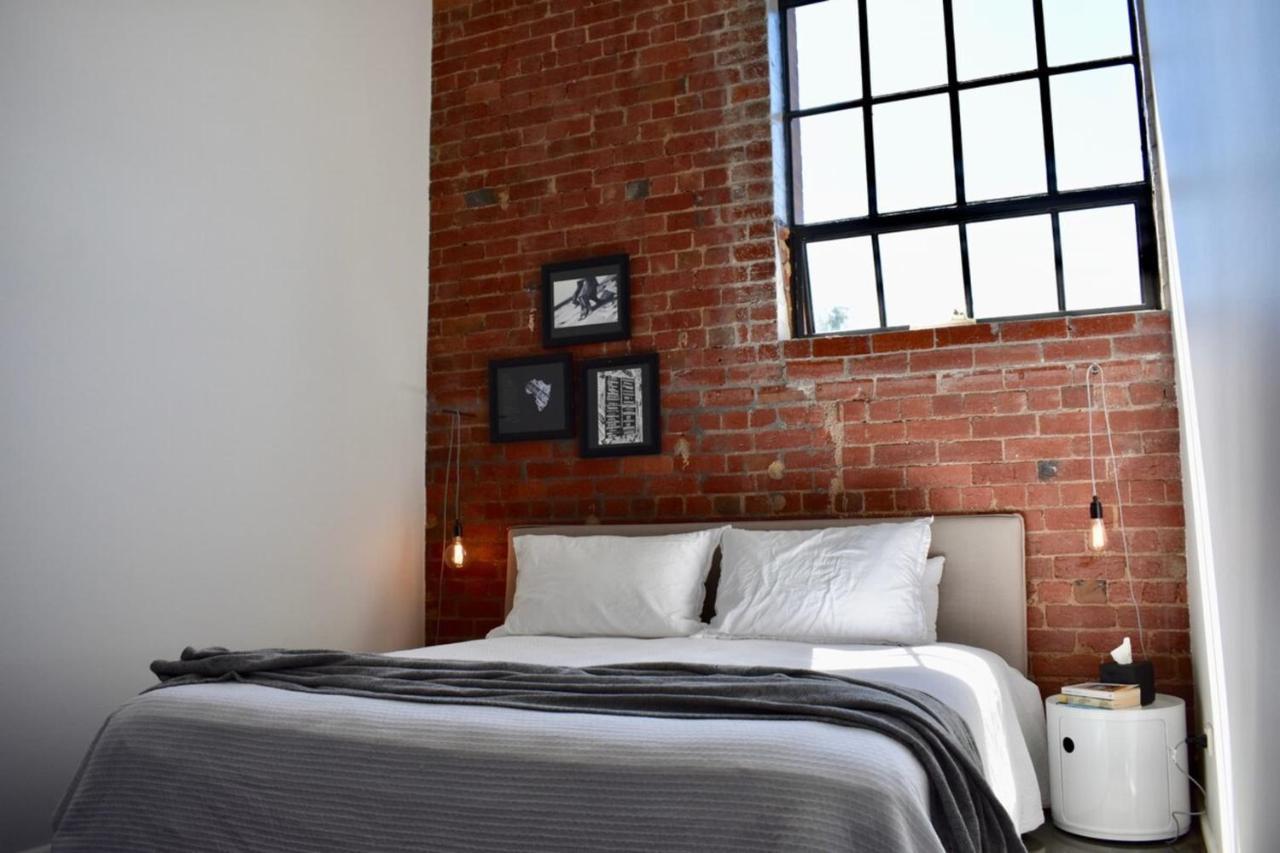Stylish Warehouse Conversion In Heart Of Fitzroy *