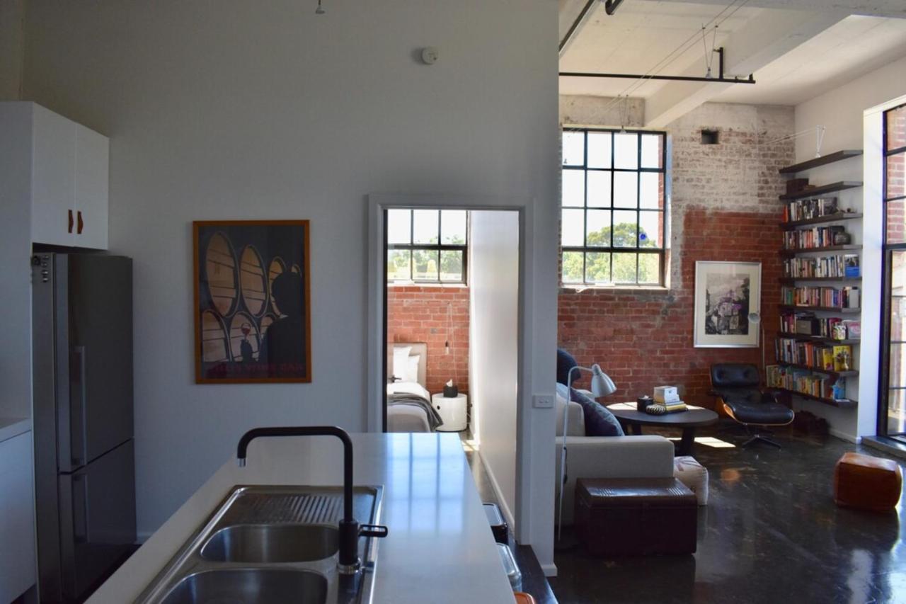 Stylish Warehouse Conversion In Heart Of Fitzroy