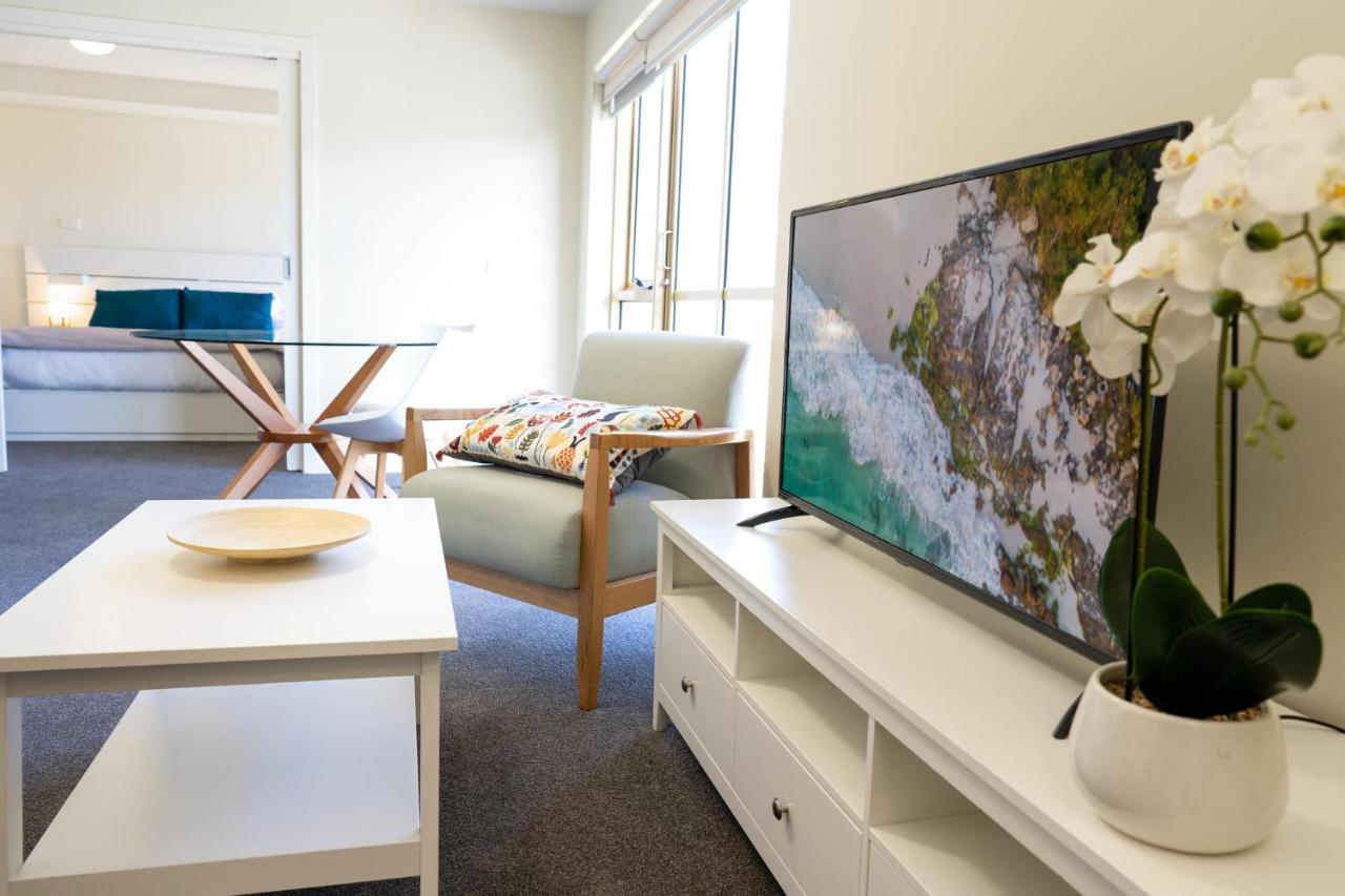 Madecomfy Spacious Cbd In Prime Location