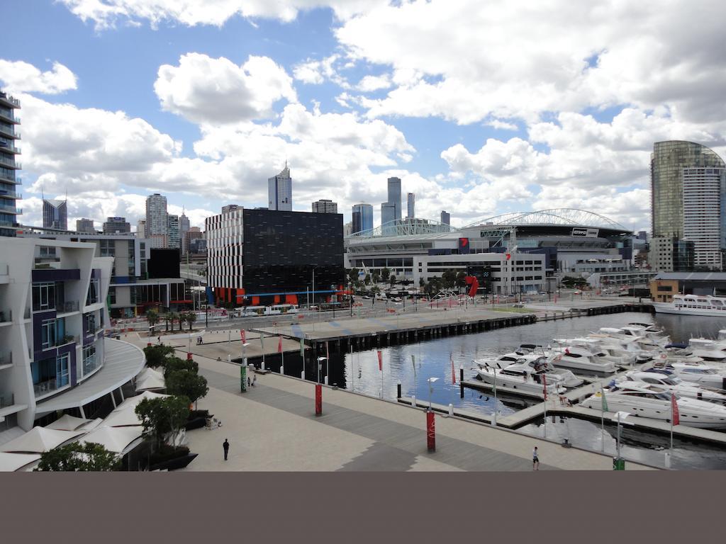 Aparthotel Akom At Docklands Melbourne