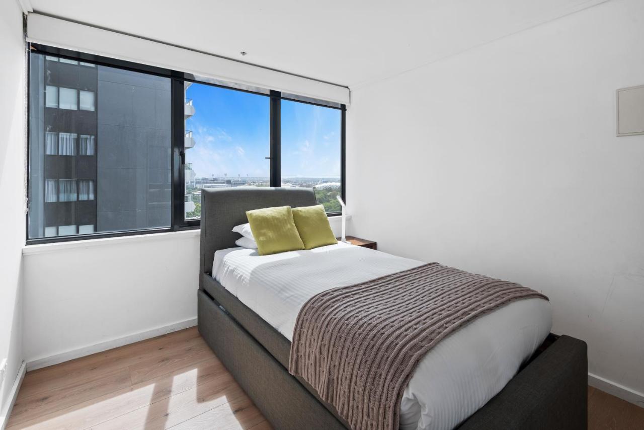 Executive Getaway With Views Apartment