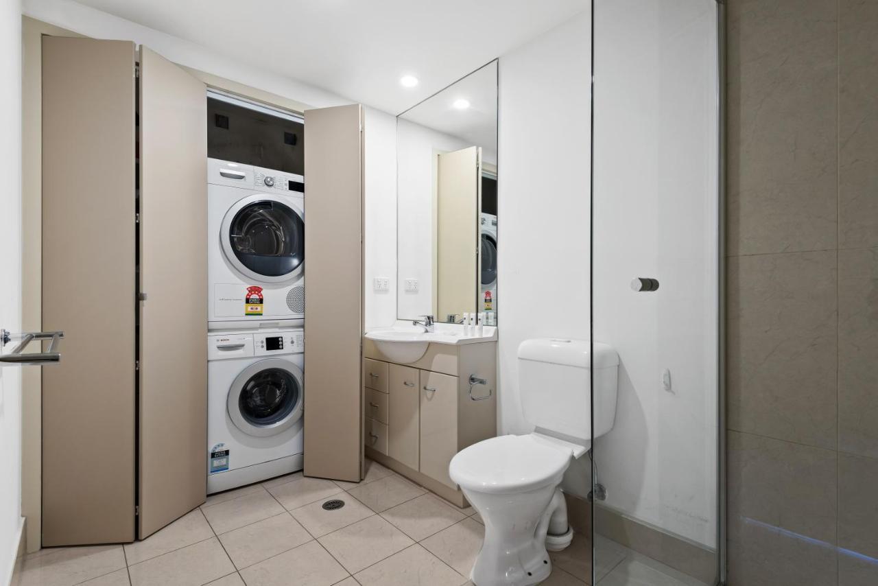 Executive Getaway With Views Apartment Melbourne