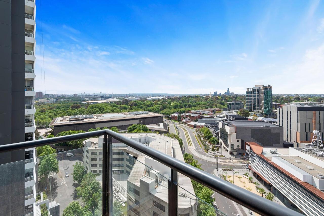 Apartment Executive Getaway With Views *