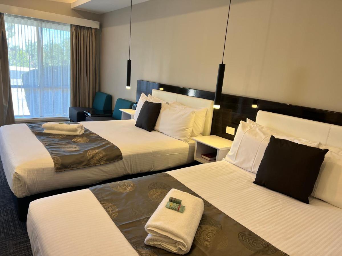 Western Airport Motel