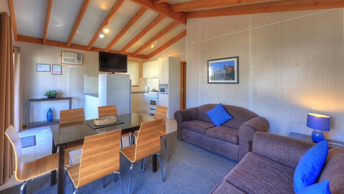 Airport Tourist Village Holiday park Melbourne