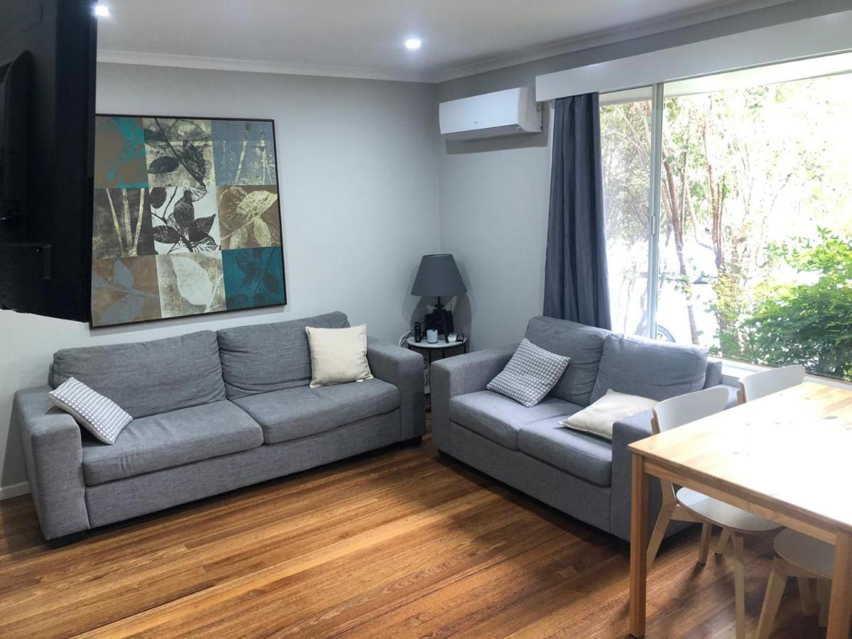 Apartment Relax And Unwind- Furnished 3 Bd Unit Melbourne