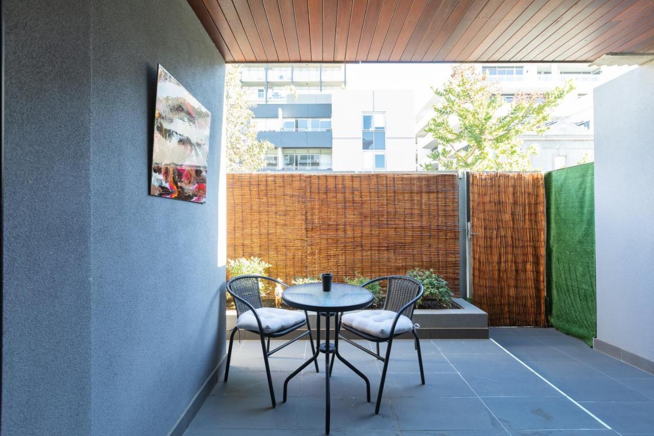 Experience Port Apartment