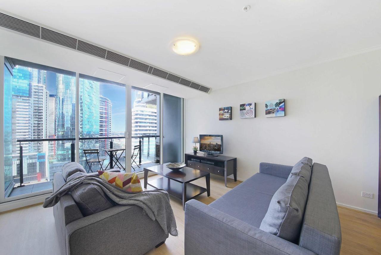 A Spacious & Cozy 2br Apt Next To Crown With Views & Free Parking Apartment Melbourne