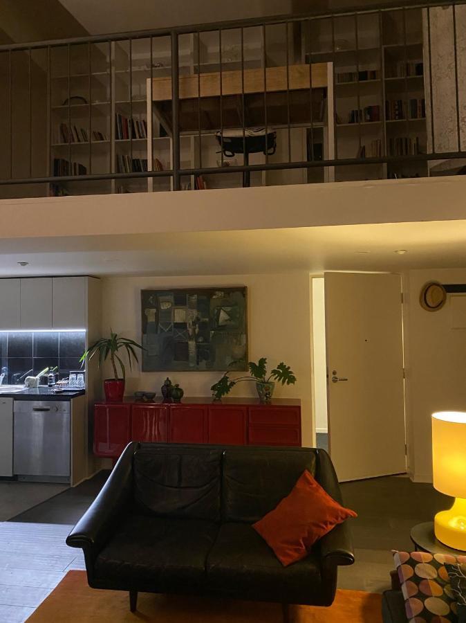 Spacious Split-level 3-bed * Melbourne