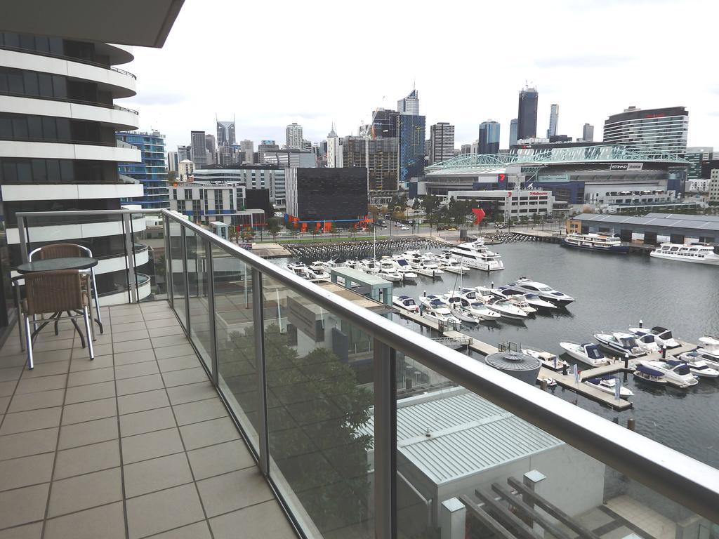 Akom At Docklands Aparthotel Melbourne