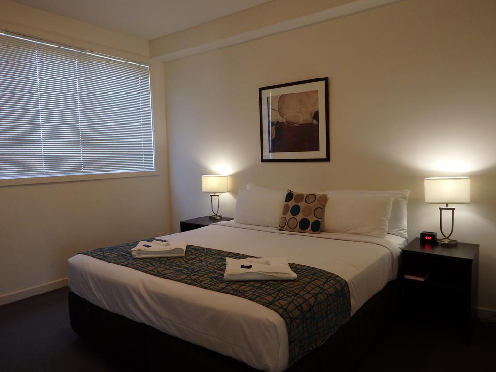 @ Kew Q105 Apartment