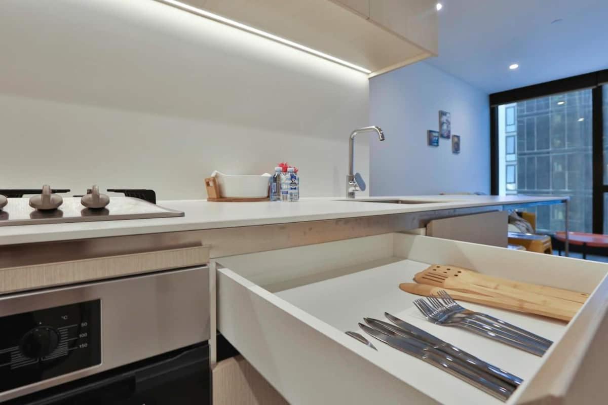 Australia108 Stylish Southbank Lamaison Apartment *
