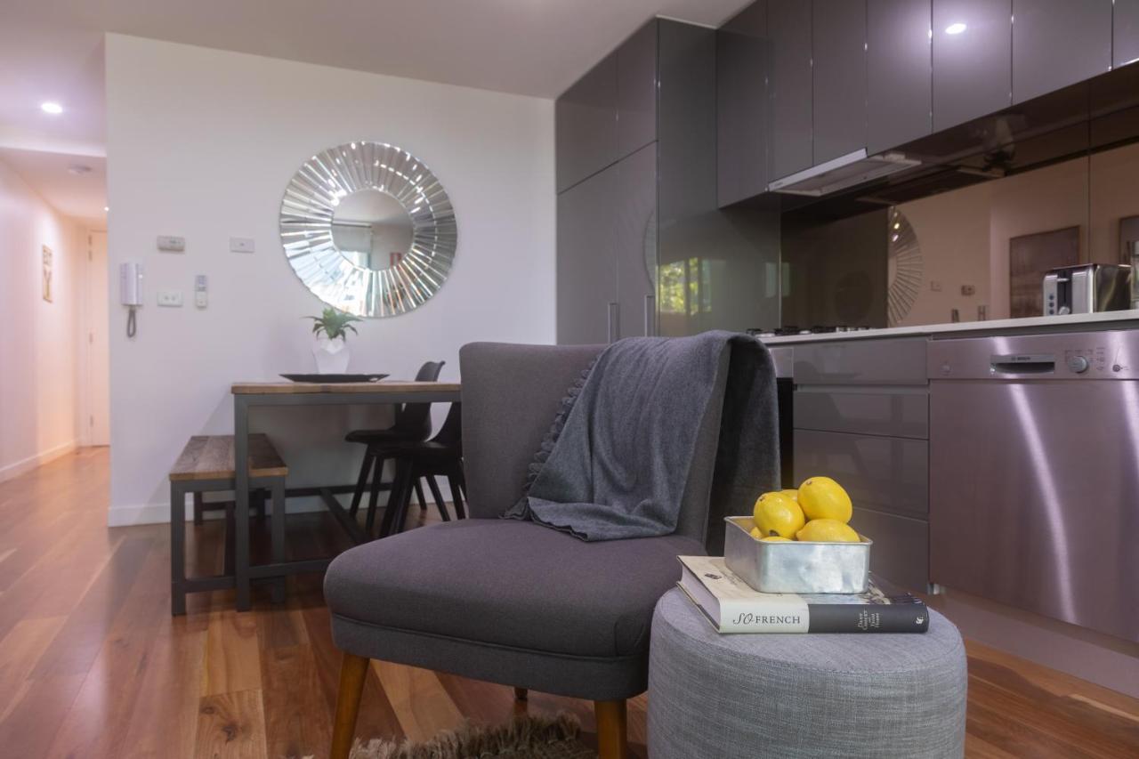 Experience Port Apartment