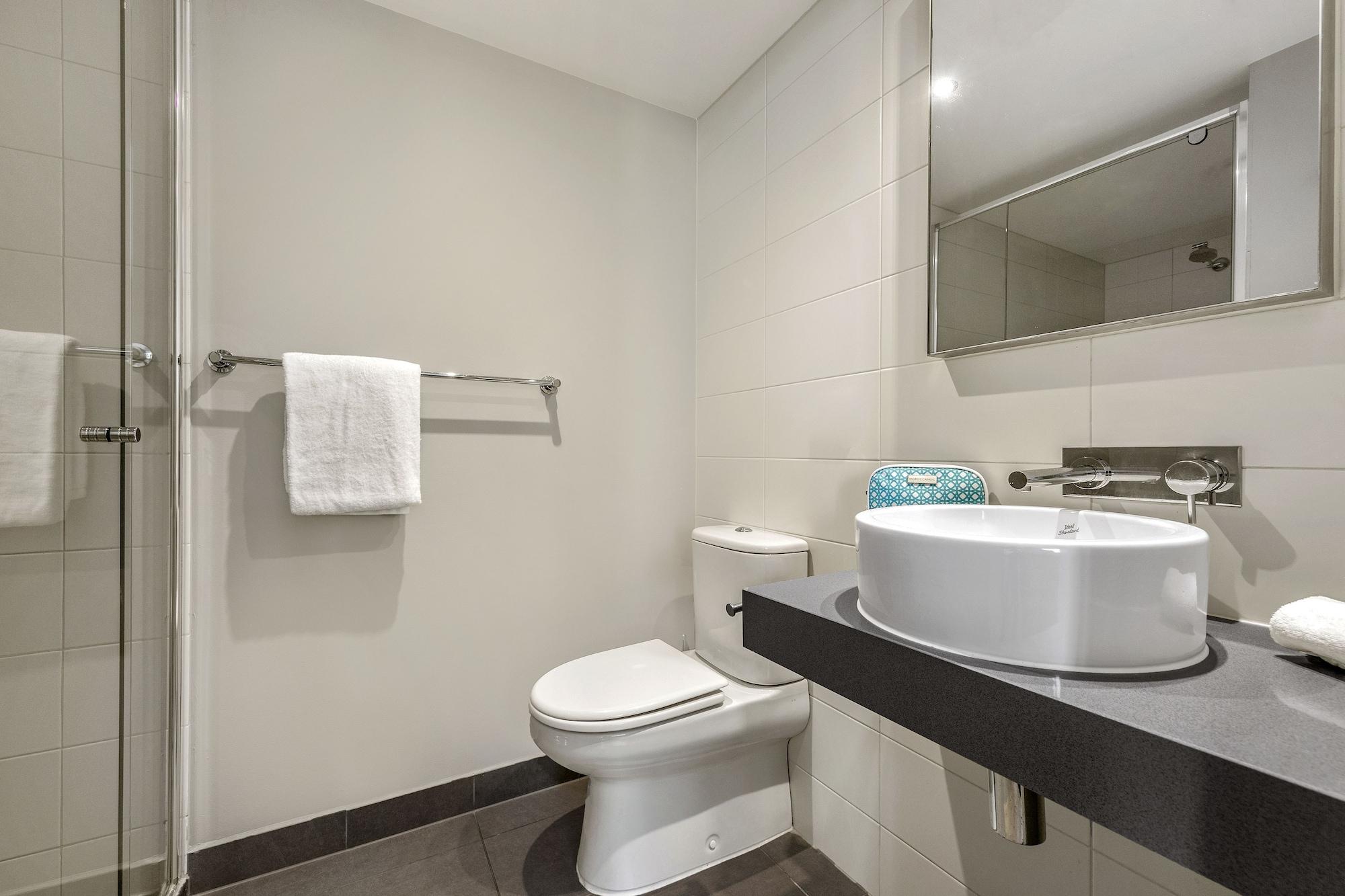 Aparthotel Quest Brighton On The Bay 3*