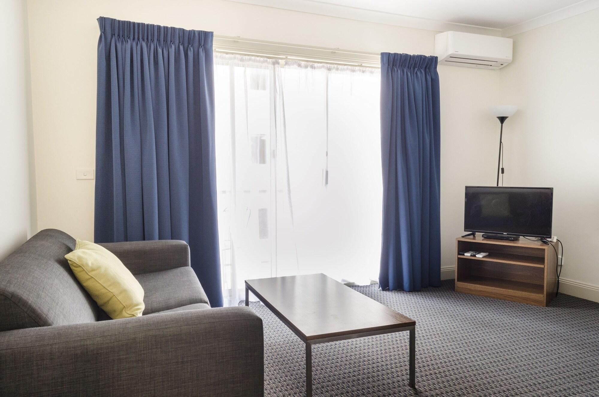 Amazing Accommodations: St Kilda 4*