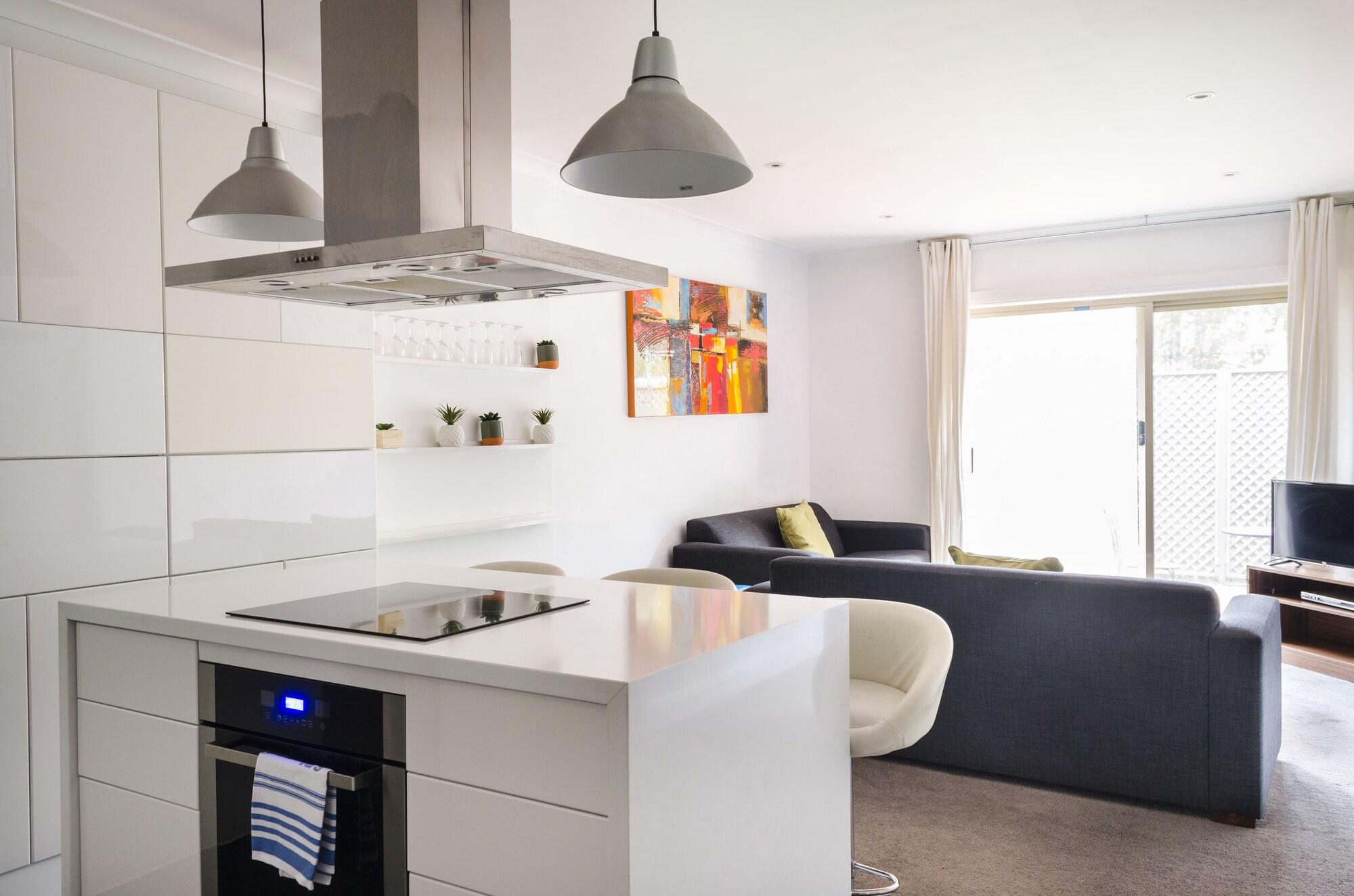 Amazing Accommodations: St Kilda 4*