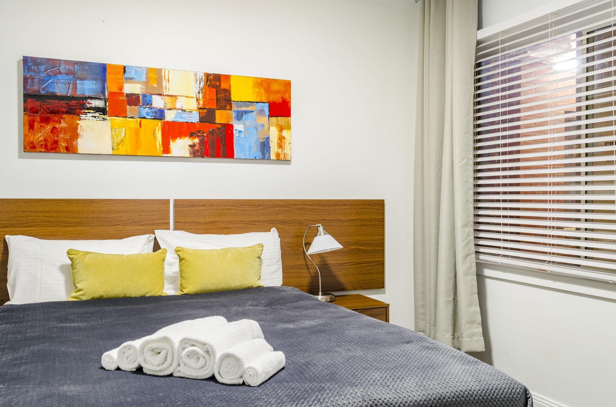 Amazing Accommodations: St Kilda Aparthotel Melbourne