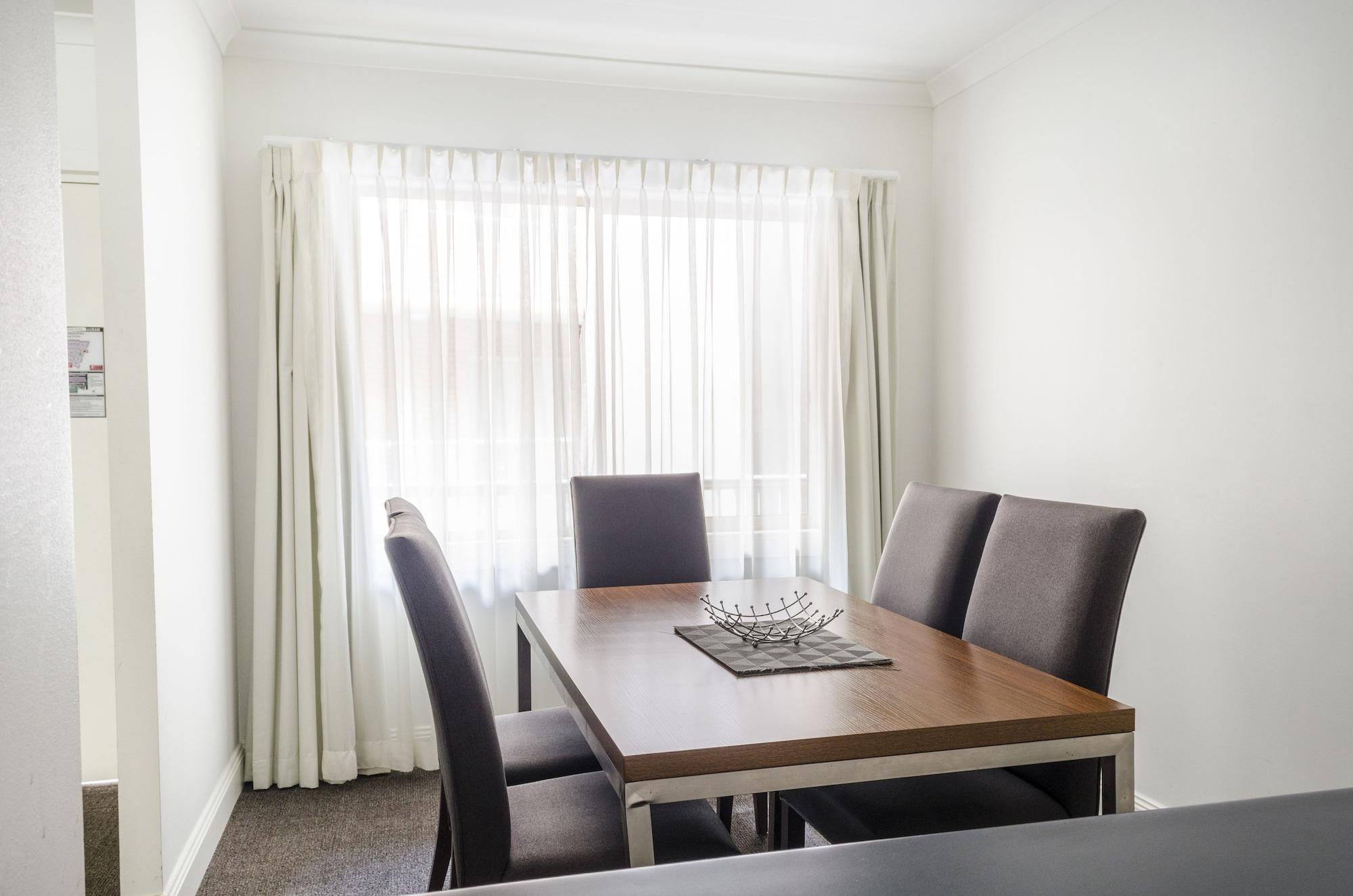 Amazing Accommodations: St Kilda Aparthotel 4*