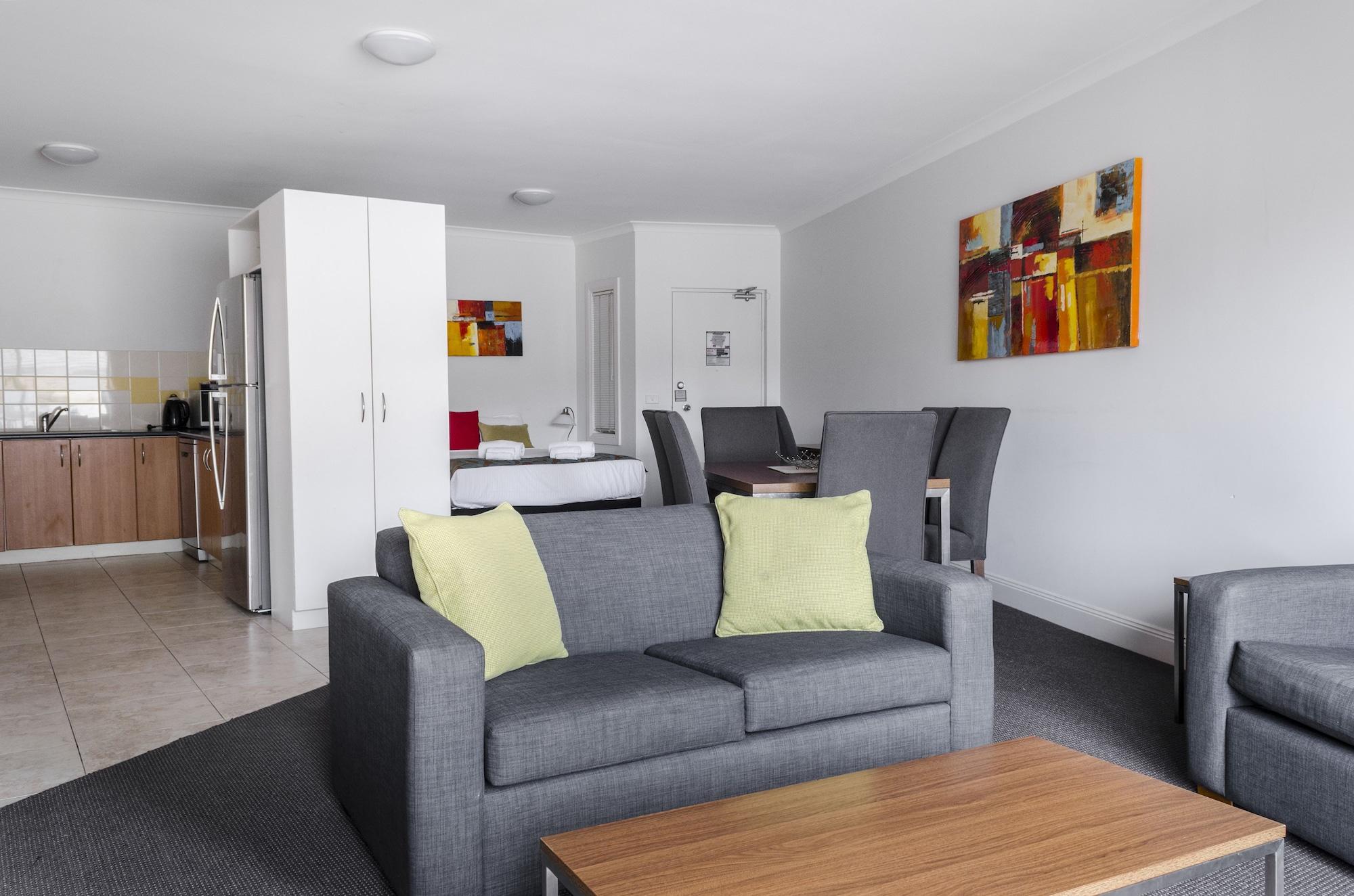 Amazing Accommodations: St Kilda 4* Melbourne