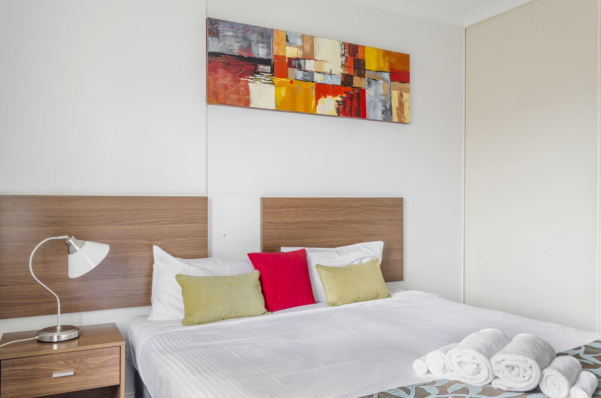 Amazing Accommodations: St Kilda 4*