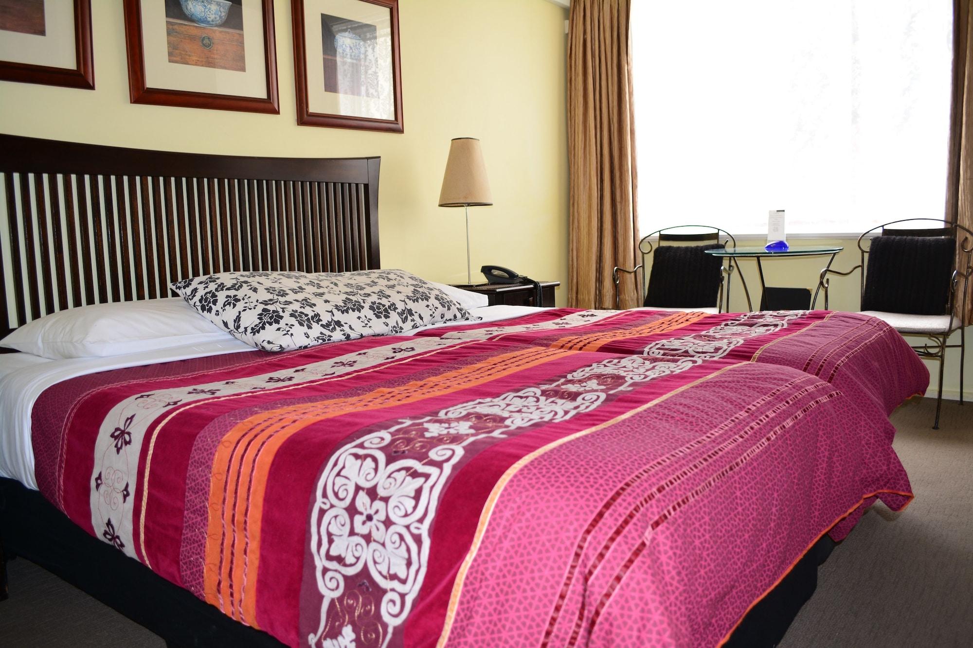 Knightsbridge 3* Melbourne