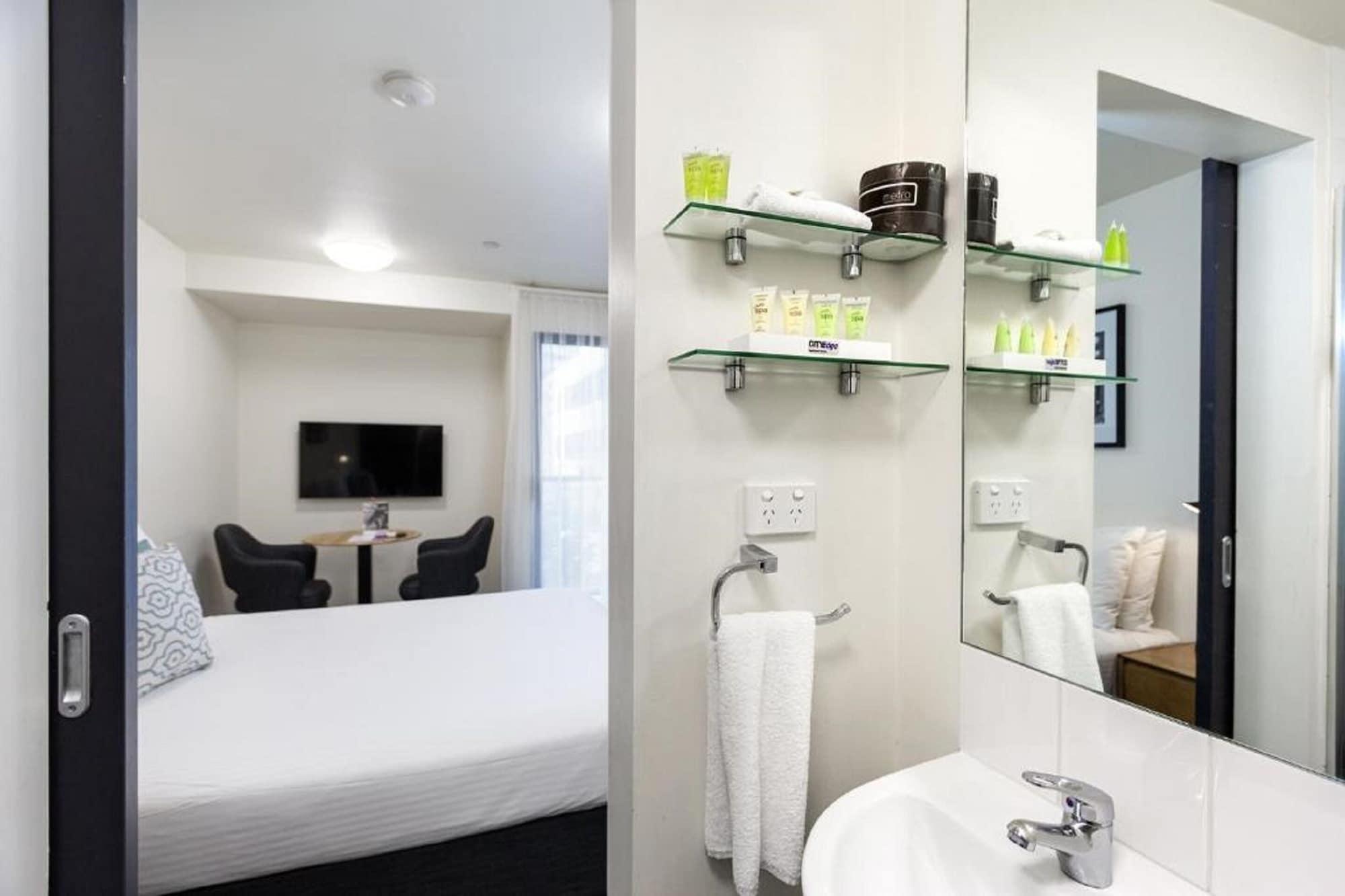 Edge North 4* Melbourne
