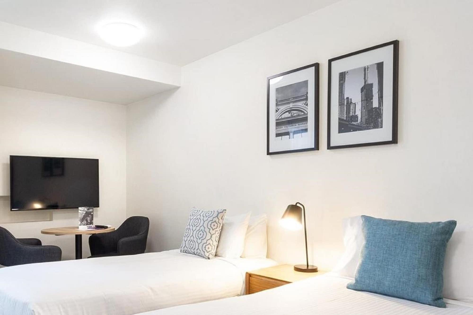 Edge North Aparthotel 4*