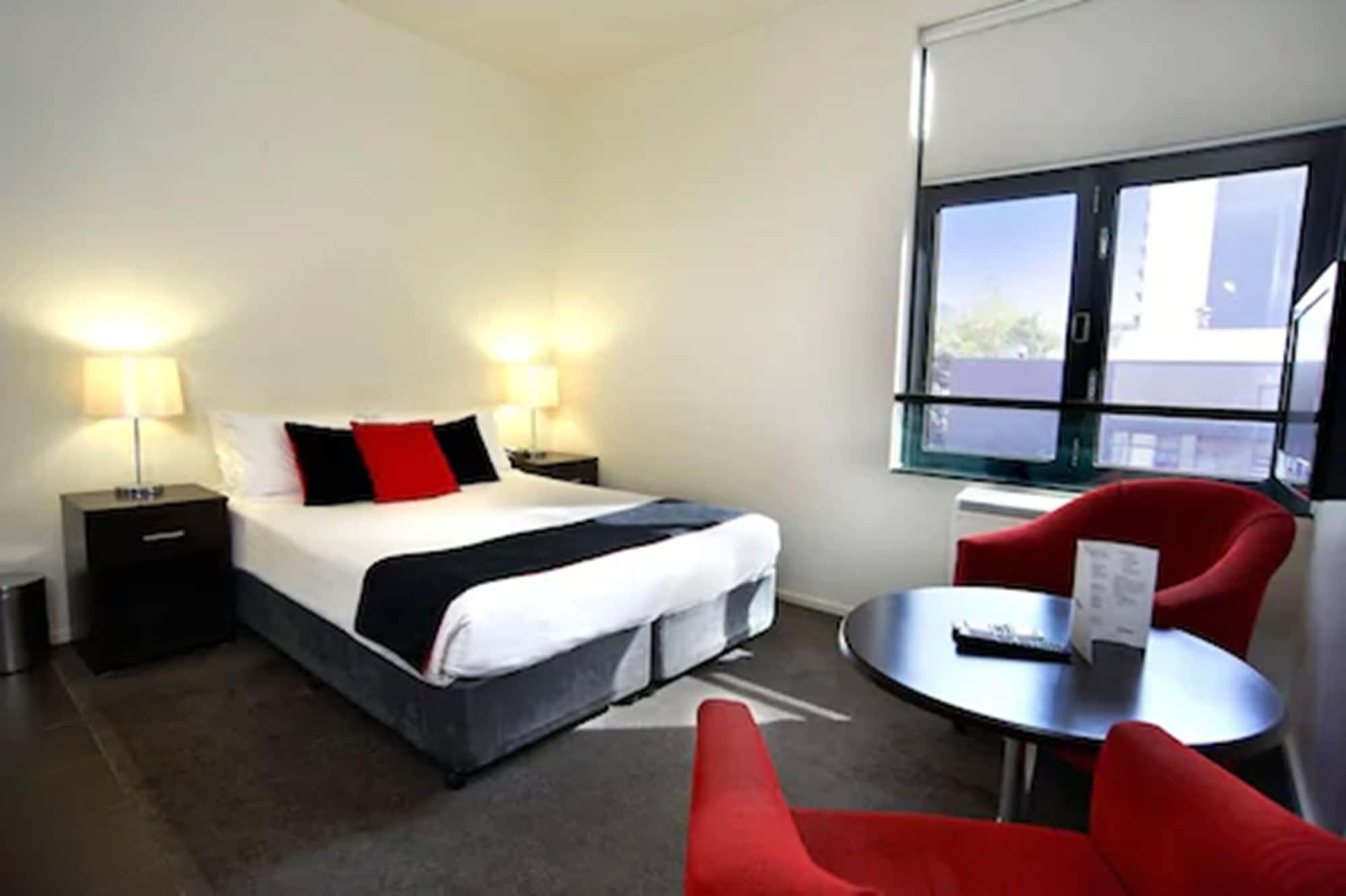 Hotel Comfort On Elizabeth