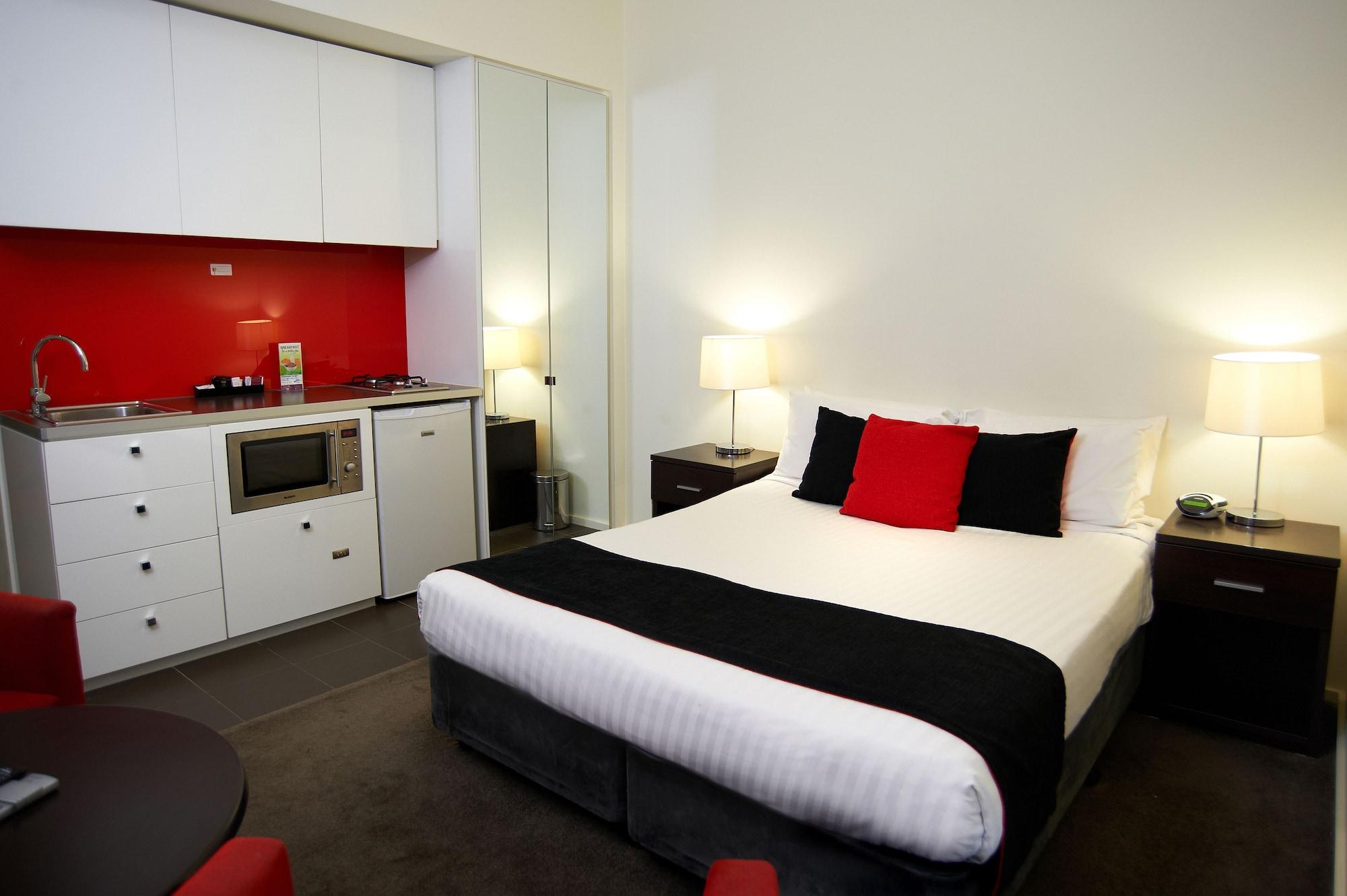 Comfort On Elizabeth 4*