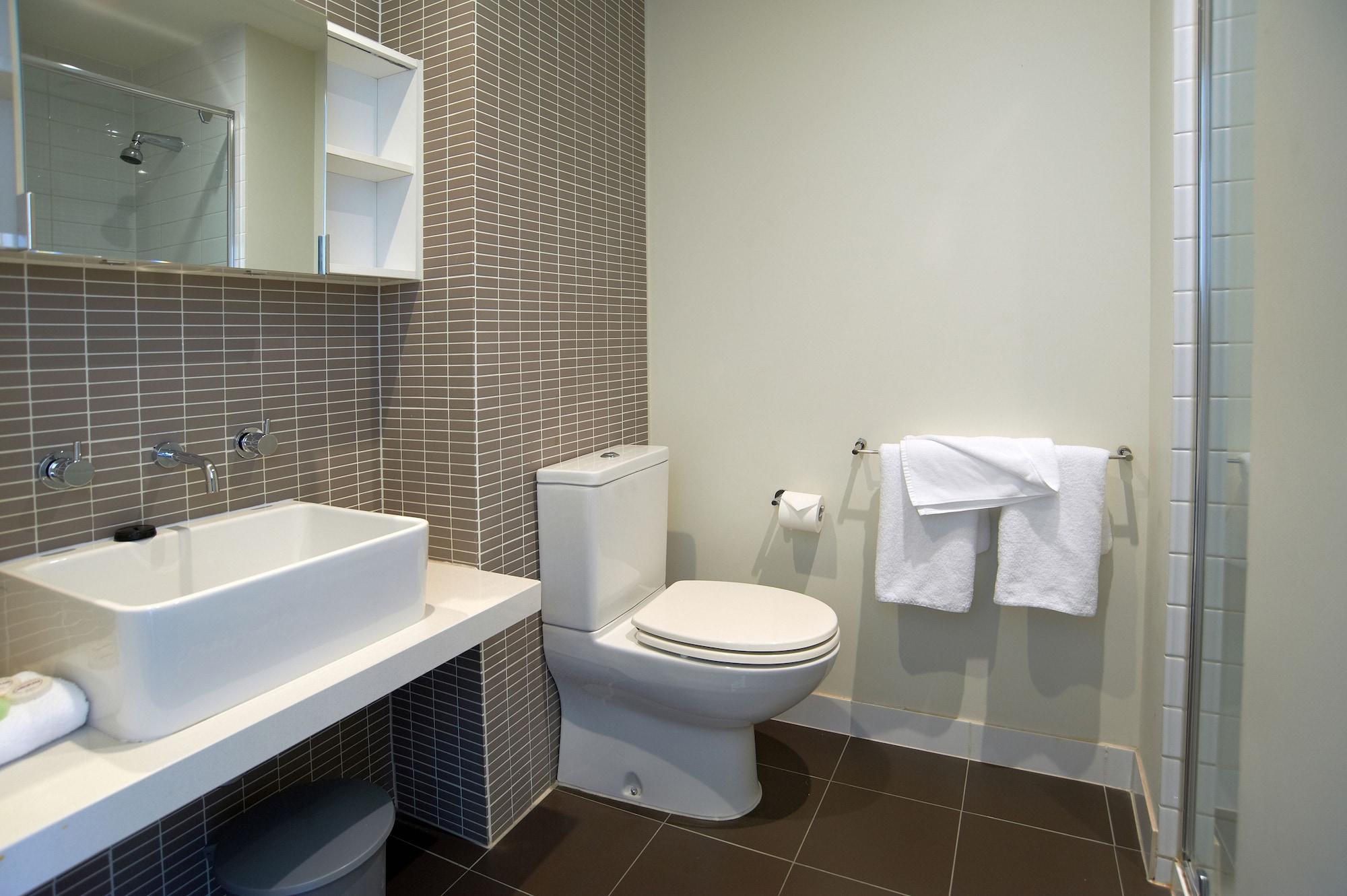 Comfort On Elizabeth Hotel