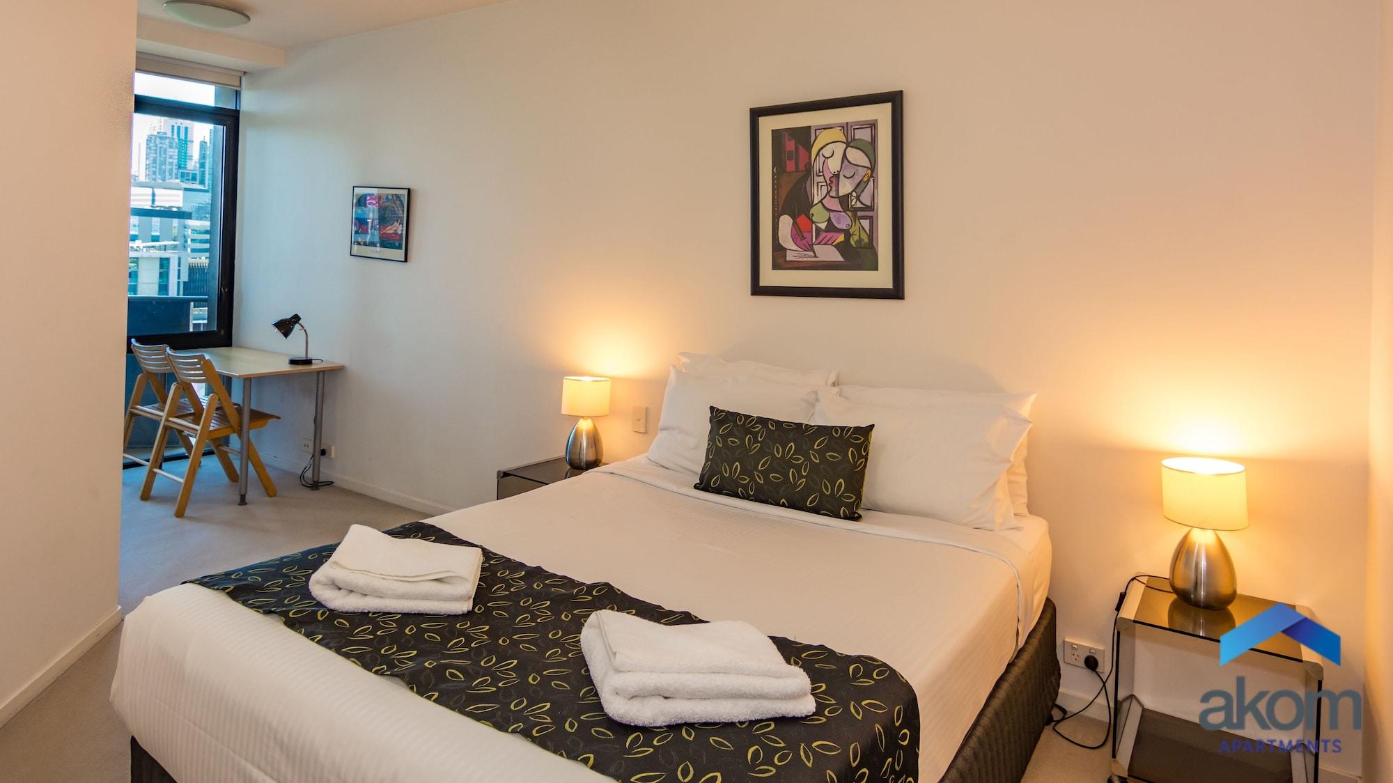 Akom At Docklands 4*